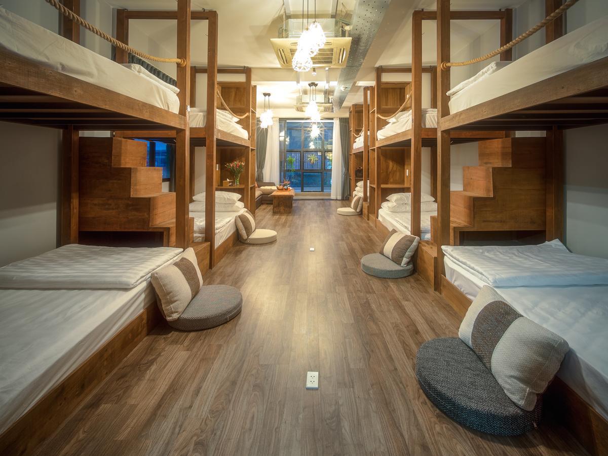 Della Boutique Hotel Хошимин Экстерьер фото