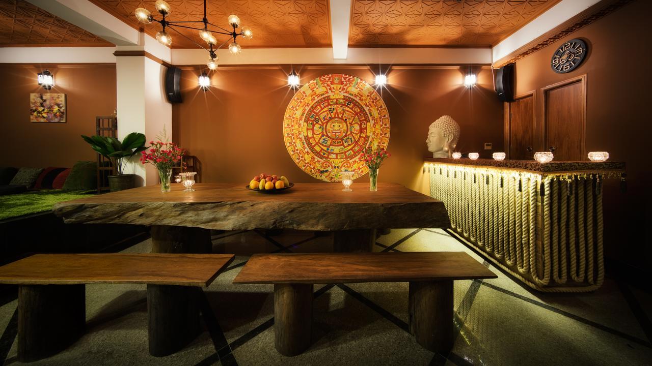 Della Boutique Hotel Хошимин Экстерьер фото
