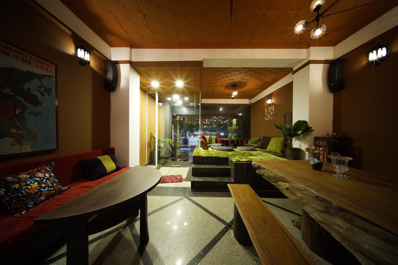 Della Boutique Hotel Хошимин Экстерьер фото